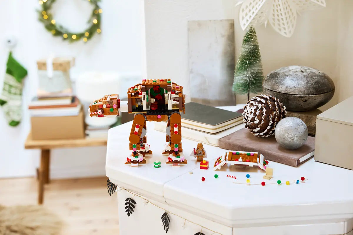 LEGO 40806 Star Wars Gingerbread AT-AT™ Walker | 697 PCS