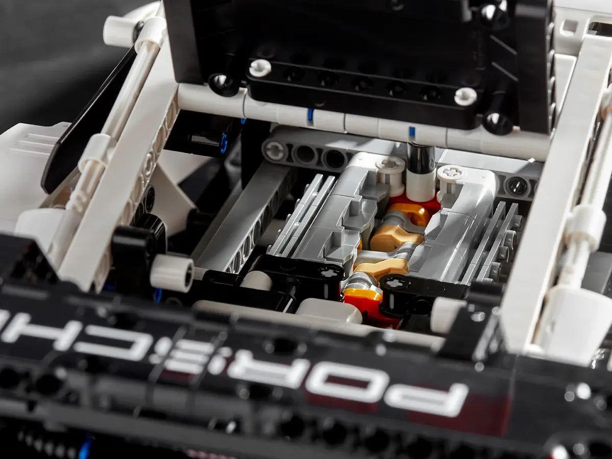 42096 Porsche 911 RSR | 1580 PCS