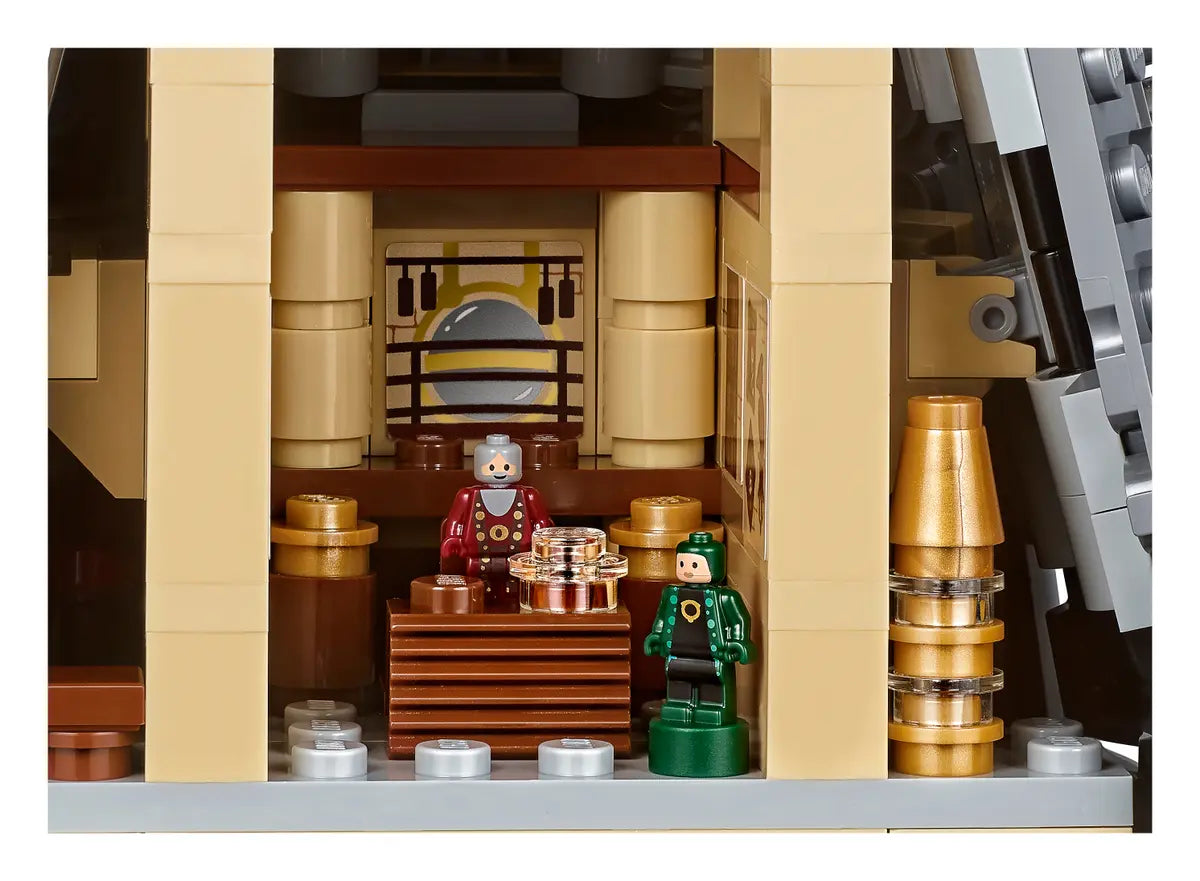 71043 Hogwarts™ Castle Harry Potter | 6020 PCS