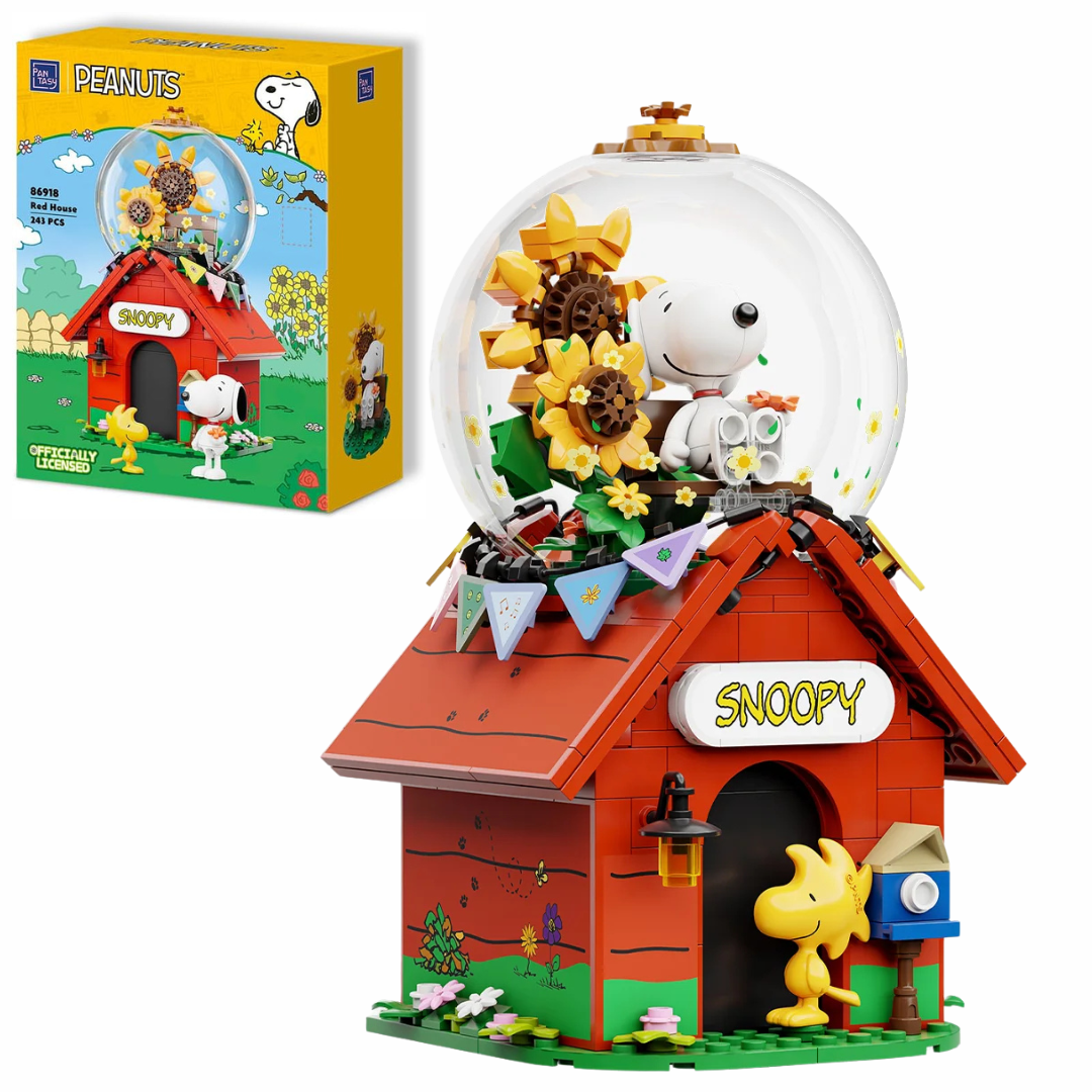 Pantasy 86918 Snoopy Red House Building Toy Set | 243 PCS – Brickmania