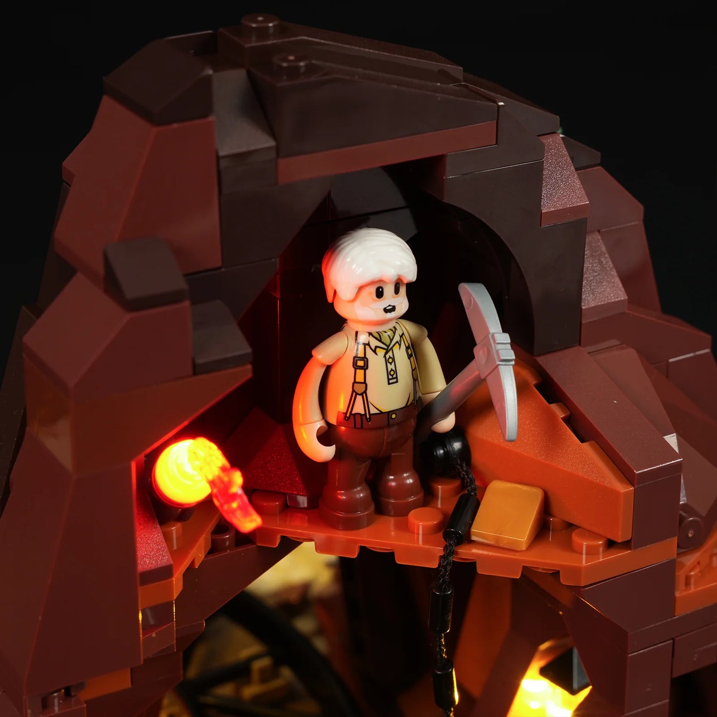 Lumibricks F9077 OLD WEST GOLD MINE Building Toy Set | 658 PCS