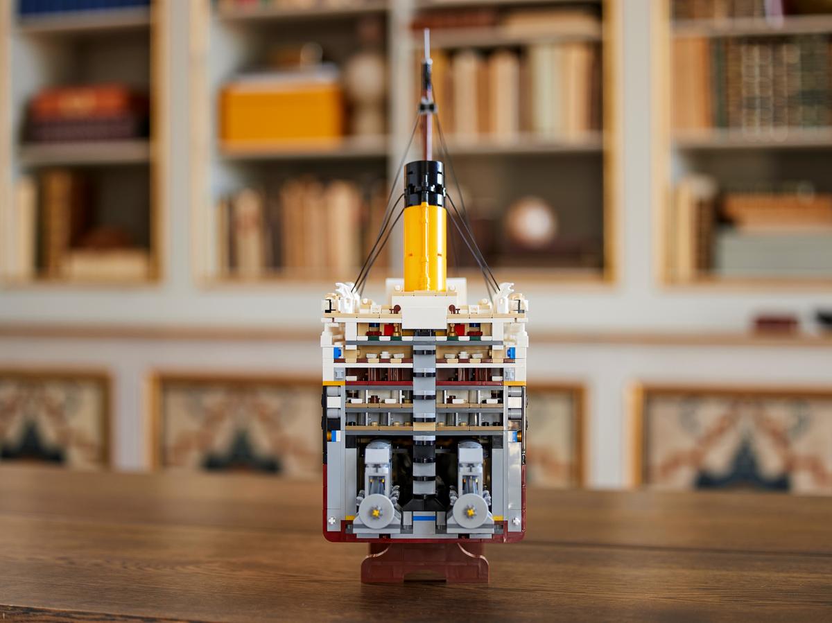 LEGO 10294 Icons Titanic | 9090 PCS