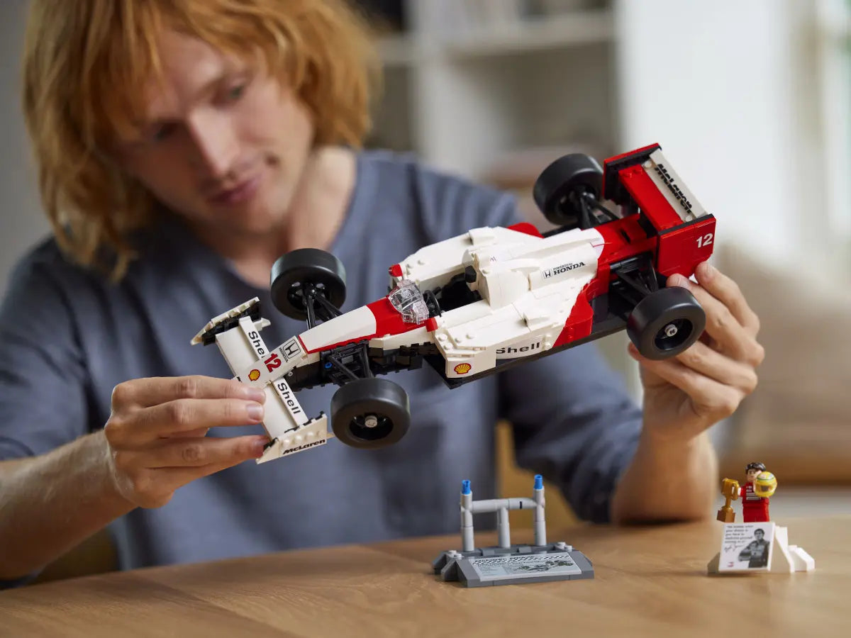 LEGO 10330 Icons McLaren MP4/4 & Ayrton Senna | 693 PCS
