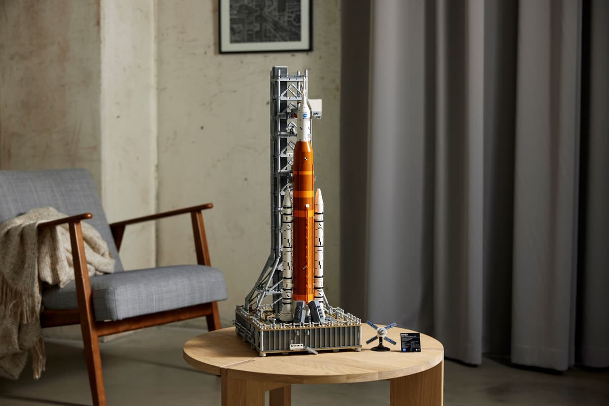 LEGO 10341 Icons NASA Artemis Space Launch System | 3601 PCS