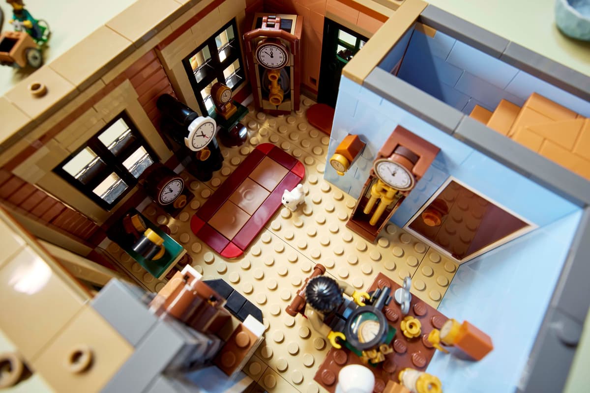 LEGO 10350 Icons Tudor Corner | 3266 PCS