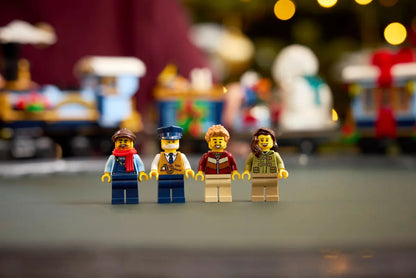 LEGO 10361 Icons Holiday Express Train | 956 PCS