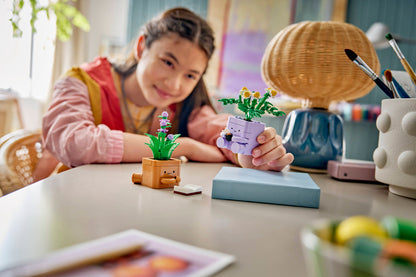 LEGO 10371 Botanicals Cozy Plants | 248 PCS