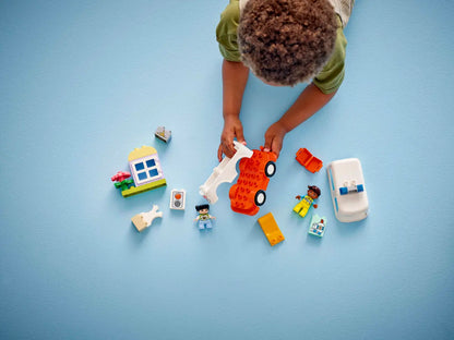 LEGO 10447 Duplo Ambulance & Driver | 19 PCS