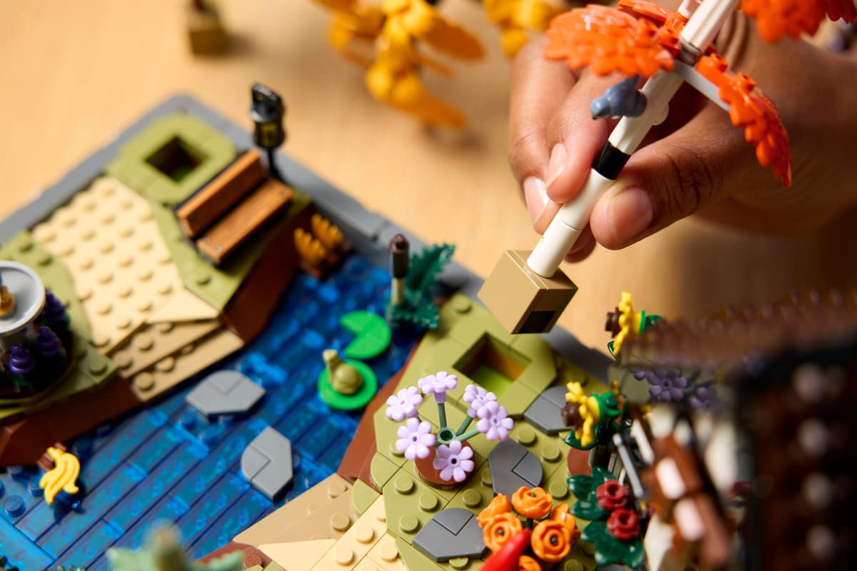 LEGO 11372 Icons Autumn Cottage Garden | 1102 PCS