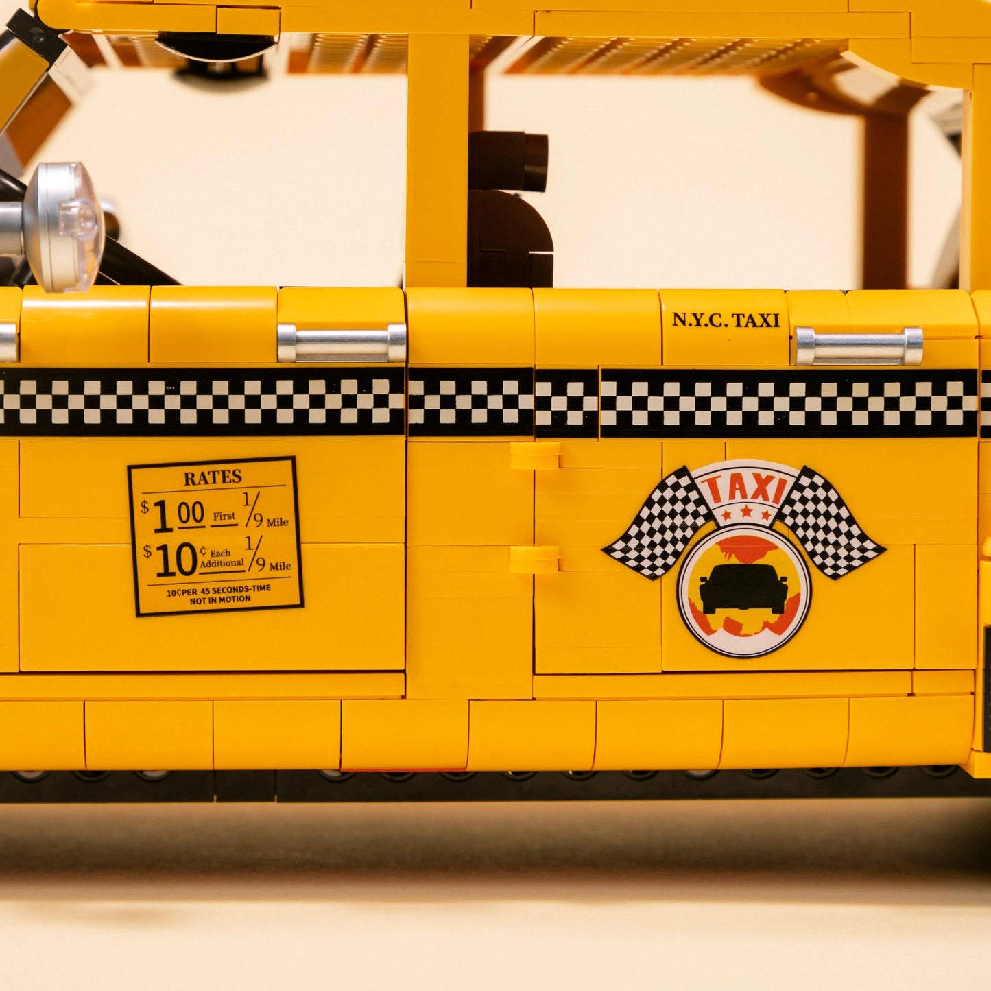 Pantasy 85017 Retro Collection New York Yellow Cab Building Toy Set | 1601 PCS