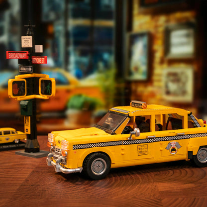 Pantasy 85017 Retro Collection New York Yellow Cab Building Toy Set | 1601 PCS