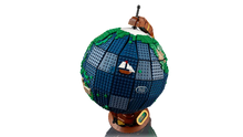 21332 The Globe | 2585 PCS