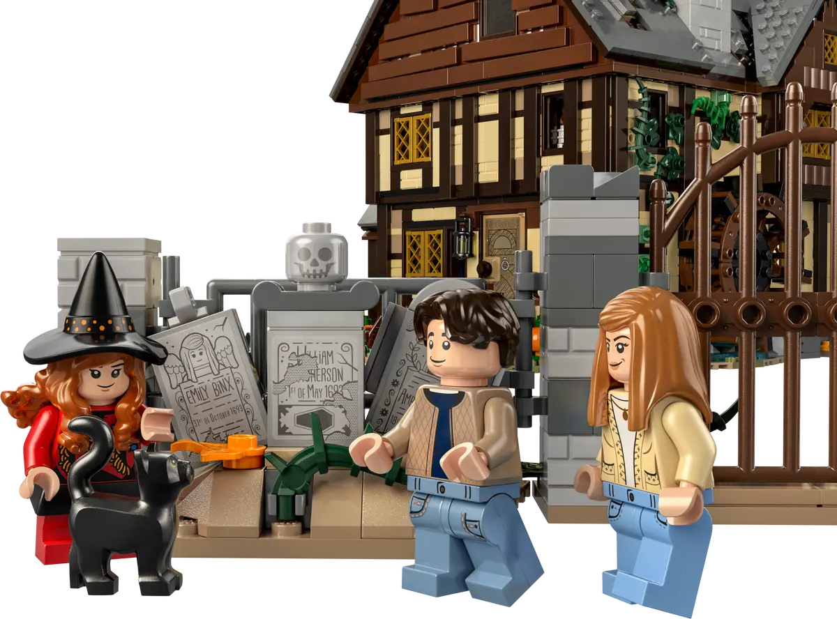 LEGO 21341 Ideas Disney Hocus Pocus: The Sanderson Sisters' Cottage | 2316 PCS | Retired