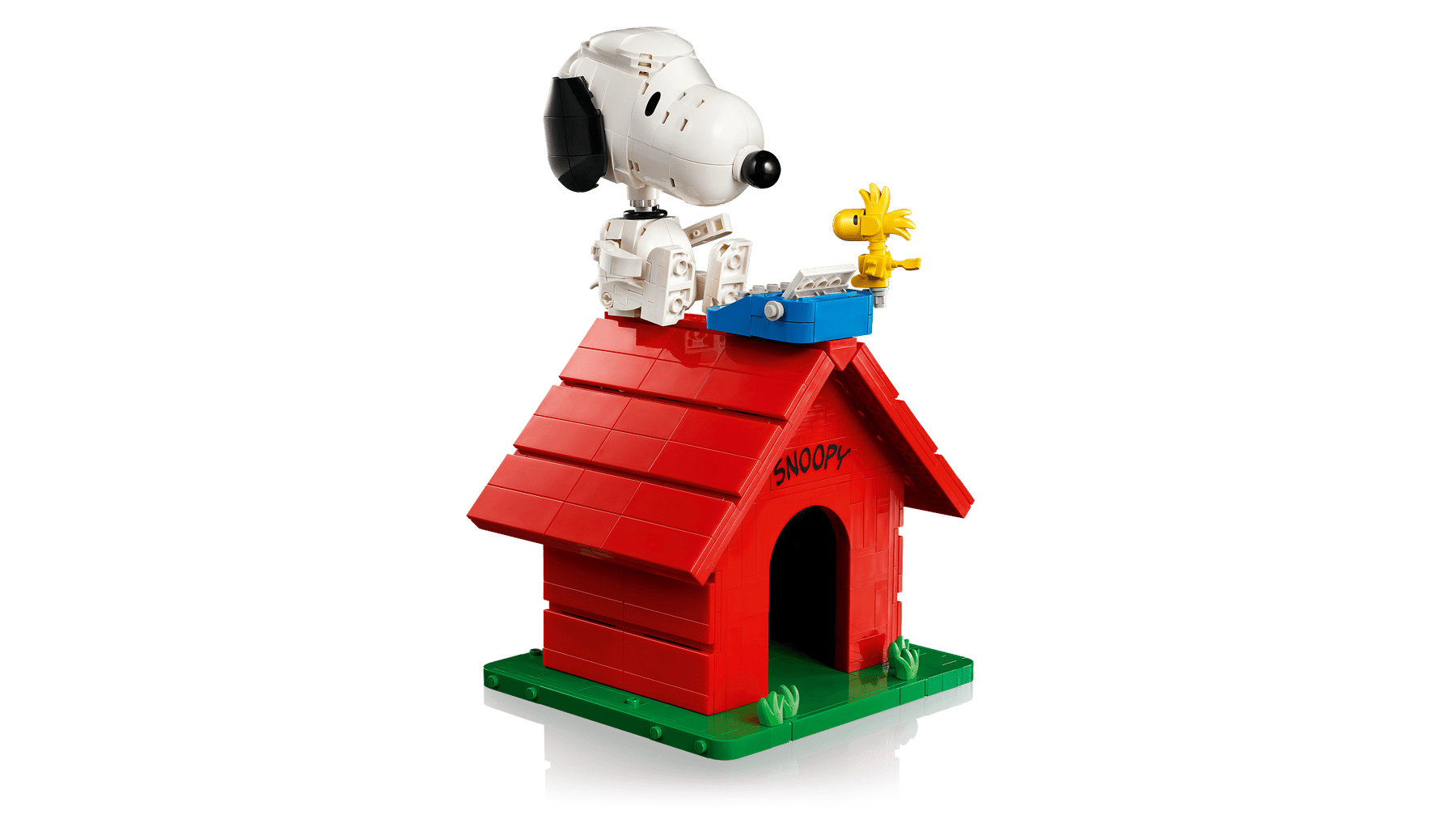 LEGO 21368 Ideas Peanuts: Snoopy's Doghouse | 964 PCS – Brickmania