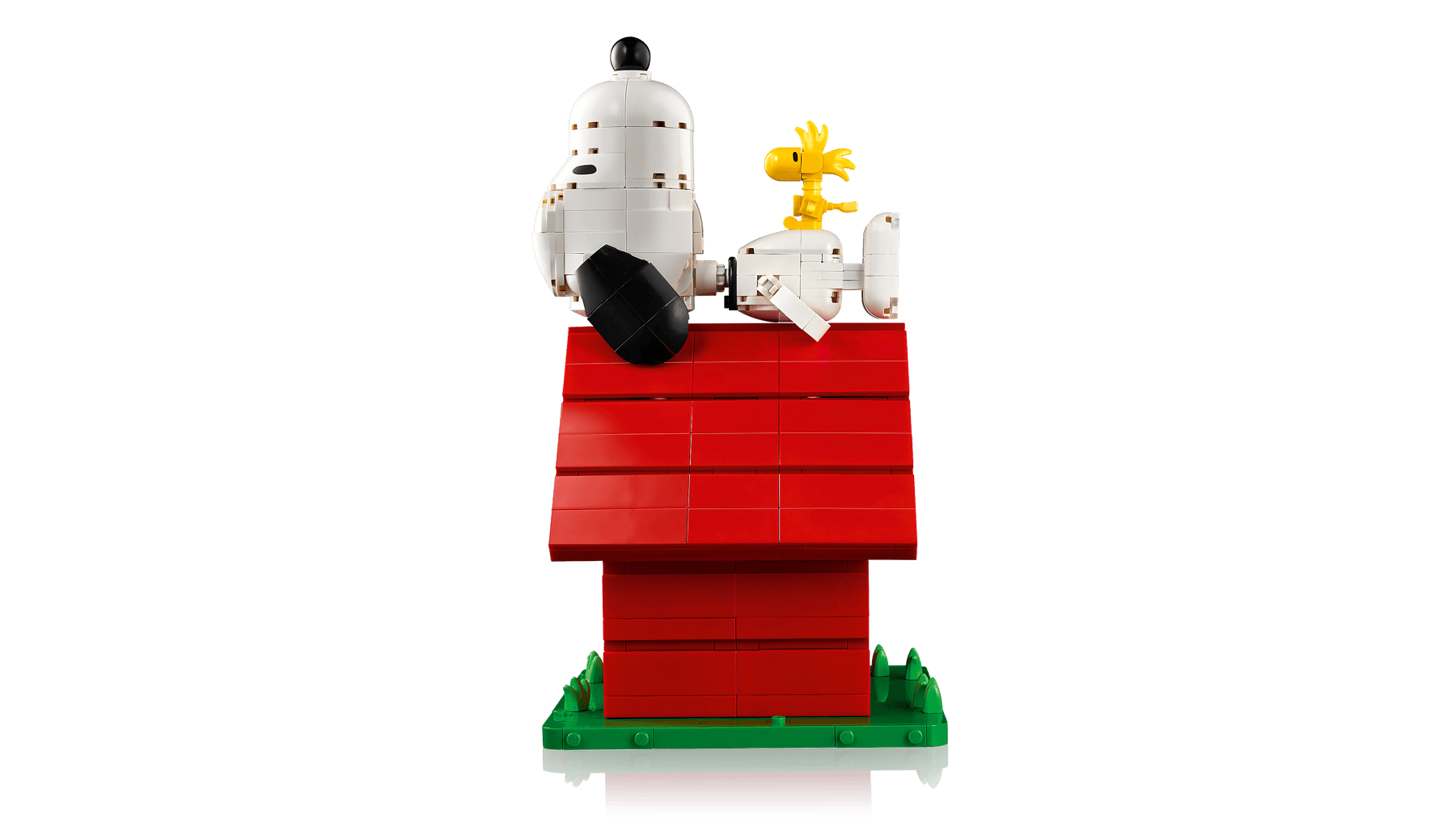 LEGO 21368 Ideas Peanuts: Snoopy's Doghouse | 964 PCS – Brickmania