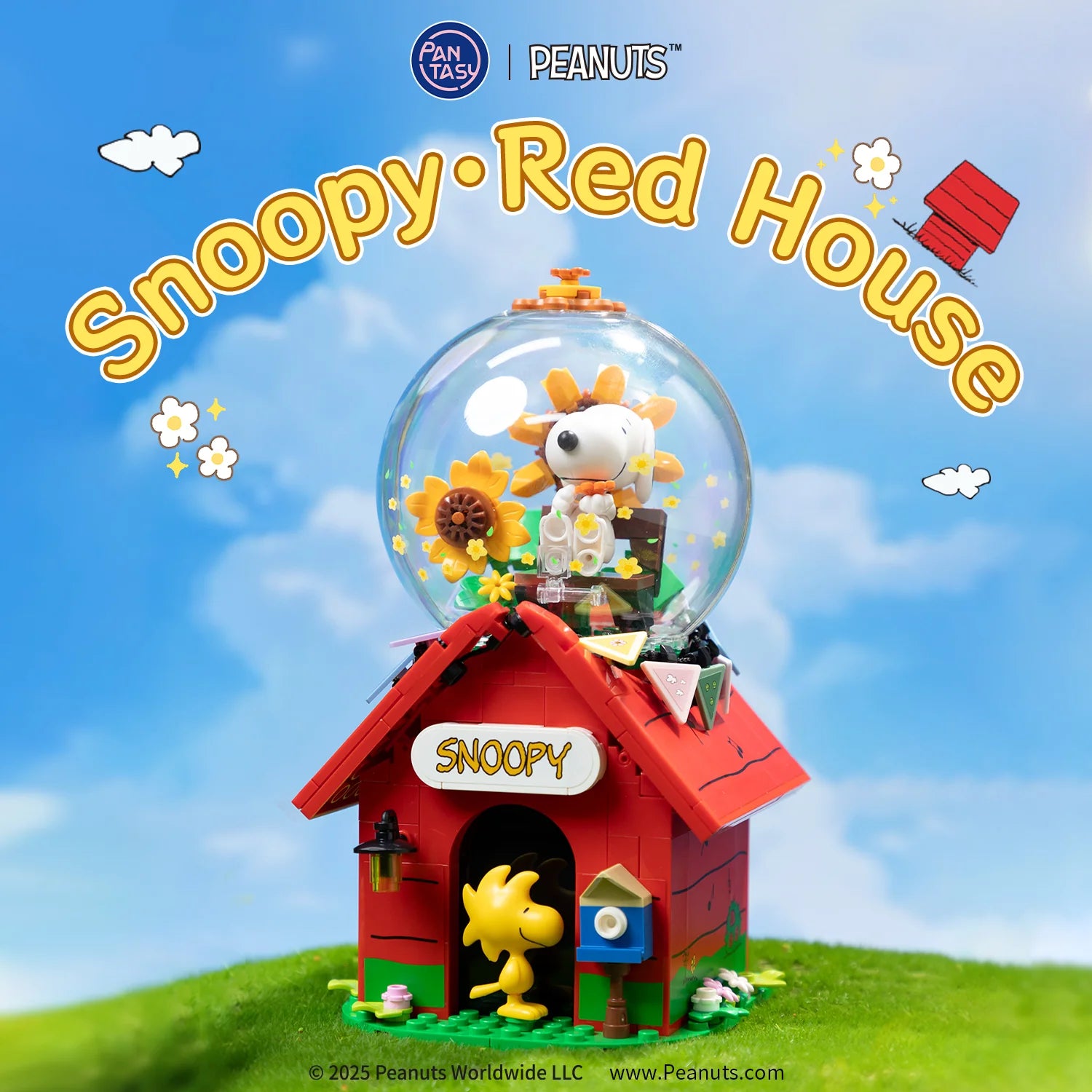 Pantasy 86918 Snoopy Red House Building Toy Set | 243 PCS – Brickmania