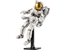 LEGO 31152 Creator 3-in-1 Space Astronaut | 647 PCS | Retired