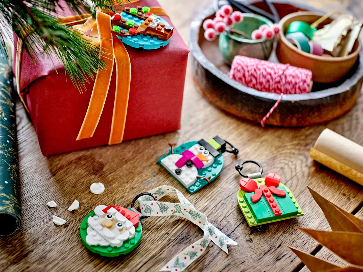 LEGO 40744 Christmas Ornament Selection | 153 PCS