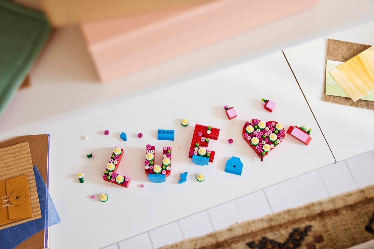 LEGO 40867 Botanicals Love Letters | 345 PCS