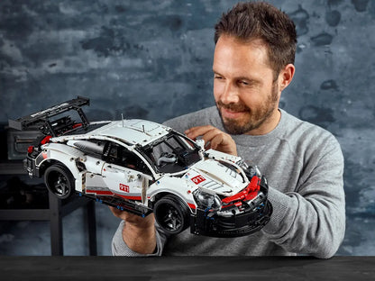 42096 Porsche 911 RSR | 1580 PCS