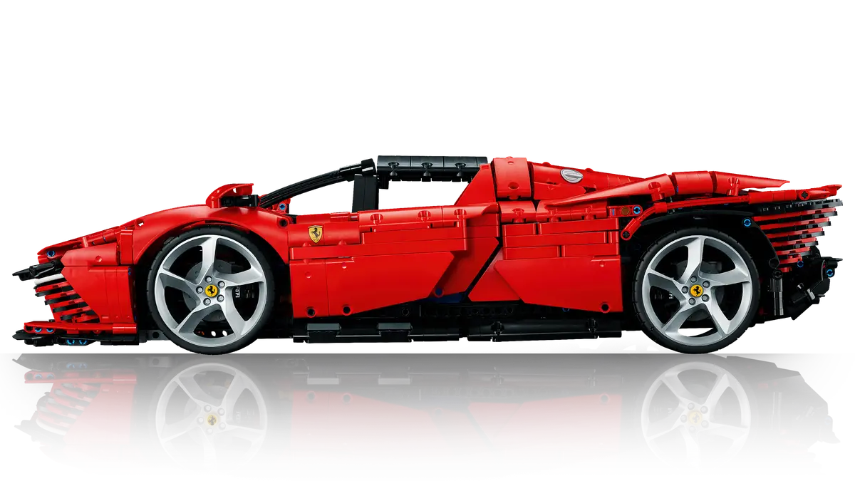 42143 Ferrari Daytona SP3 | 3778 PCS