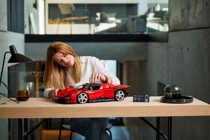 42143 Ferrari Daytona SP3 | 3778 PCS