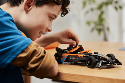 LEGO 42169 Technic NEOM McLaren Formula E Race Car | 452 PCS | Retired | Damaged Box