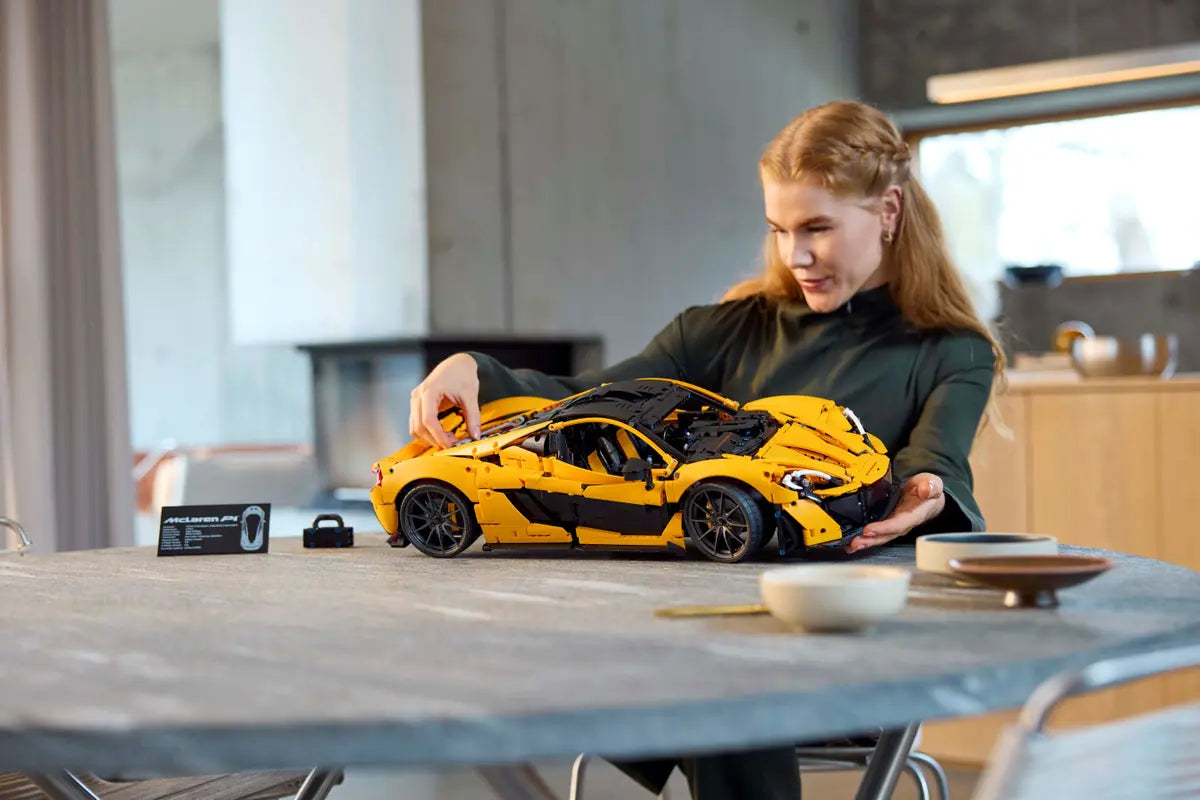 42172 McLaren P1 | 3893 PCS