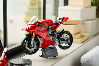 42202 Ducati Panigale V4 S Motorcycle | 1603 PCS