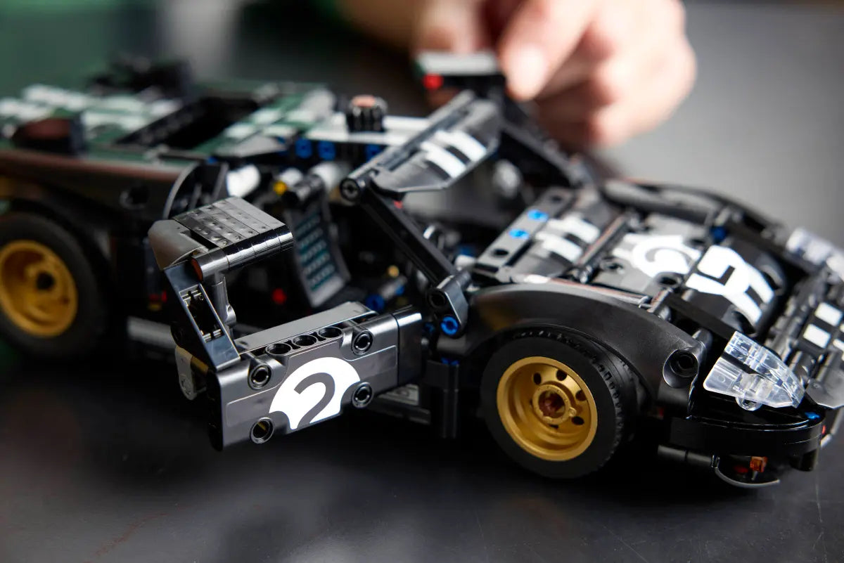 LEGO 42223 Technic 1966 Ford GT40 MKII Race Car | 793 PCS