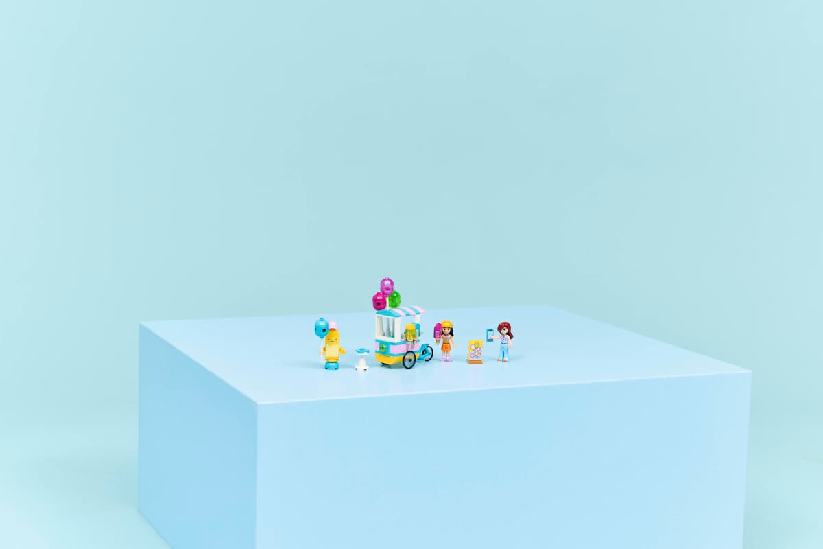 LEGO 42692 Friends Ice Cream & Balloon Stand | 107 PCS