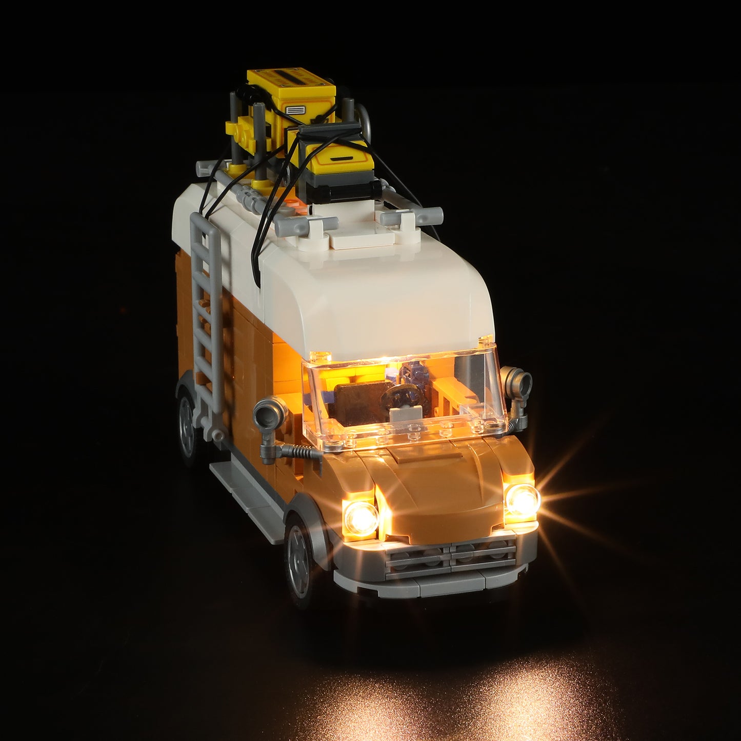 Lumibricks F9030 Carpentry Van Building Toy Set | 496 PCS