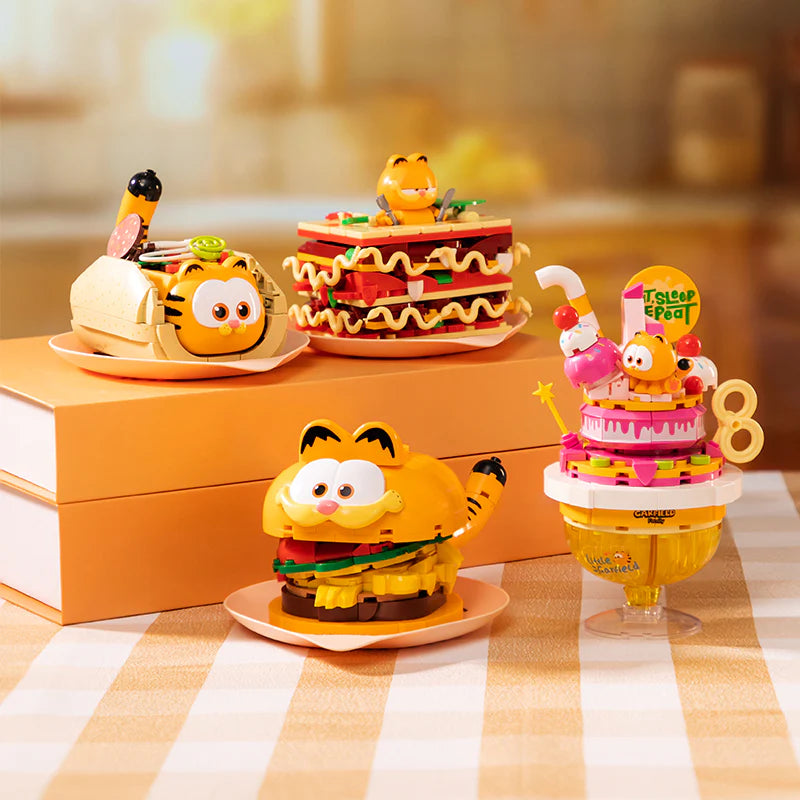 Pantasy 86805 Garfield Foodie Series Hamburger Building Toy Set |300 PCS
