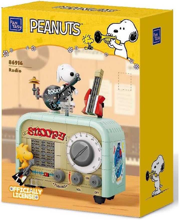 Pantasy 86916 Snoopy Radio Building Toy Set | 305 PCS – Brickmania
