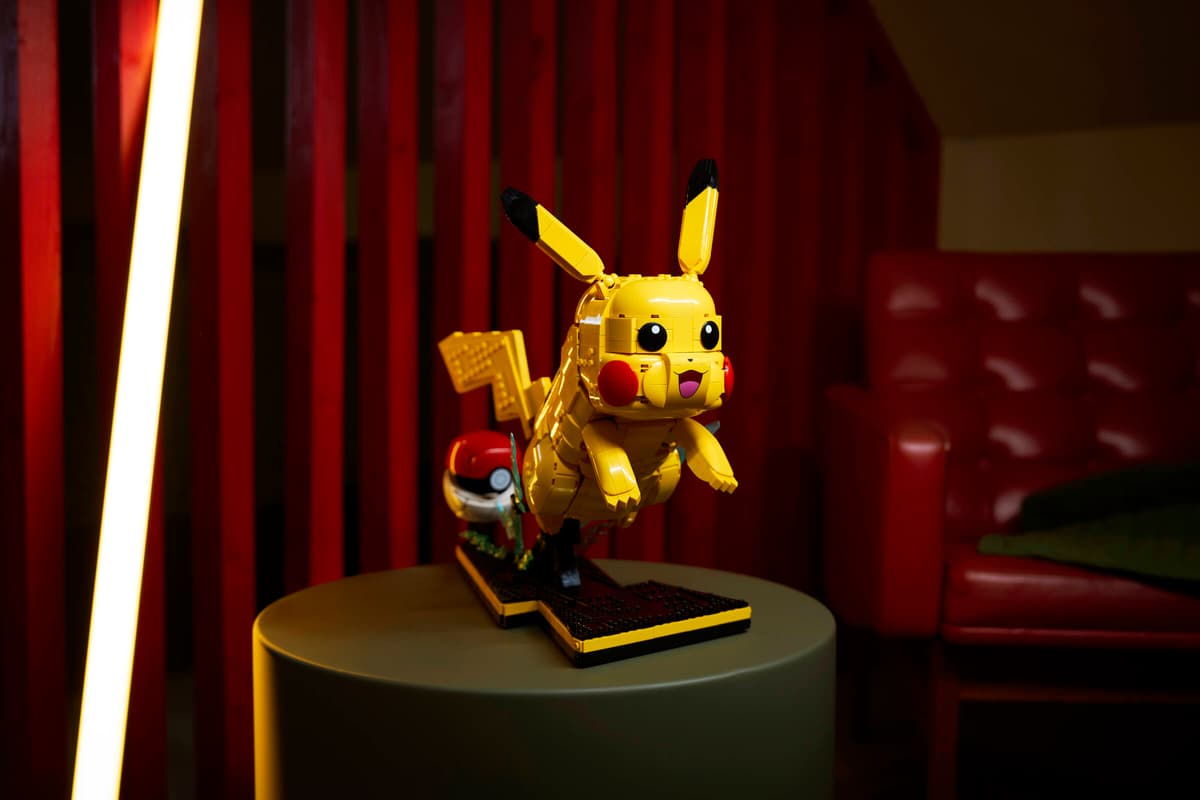 LEGO 72152 Pokémon Pikachu and Poké Ball | 2050 PCS