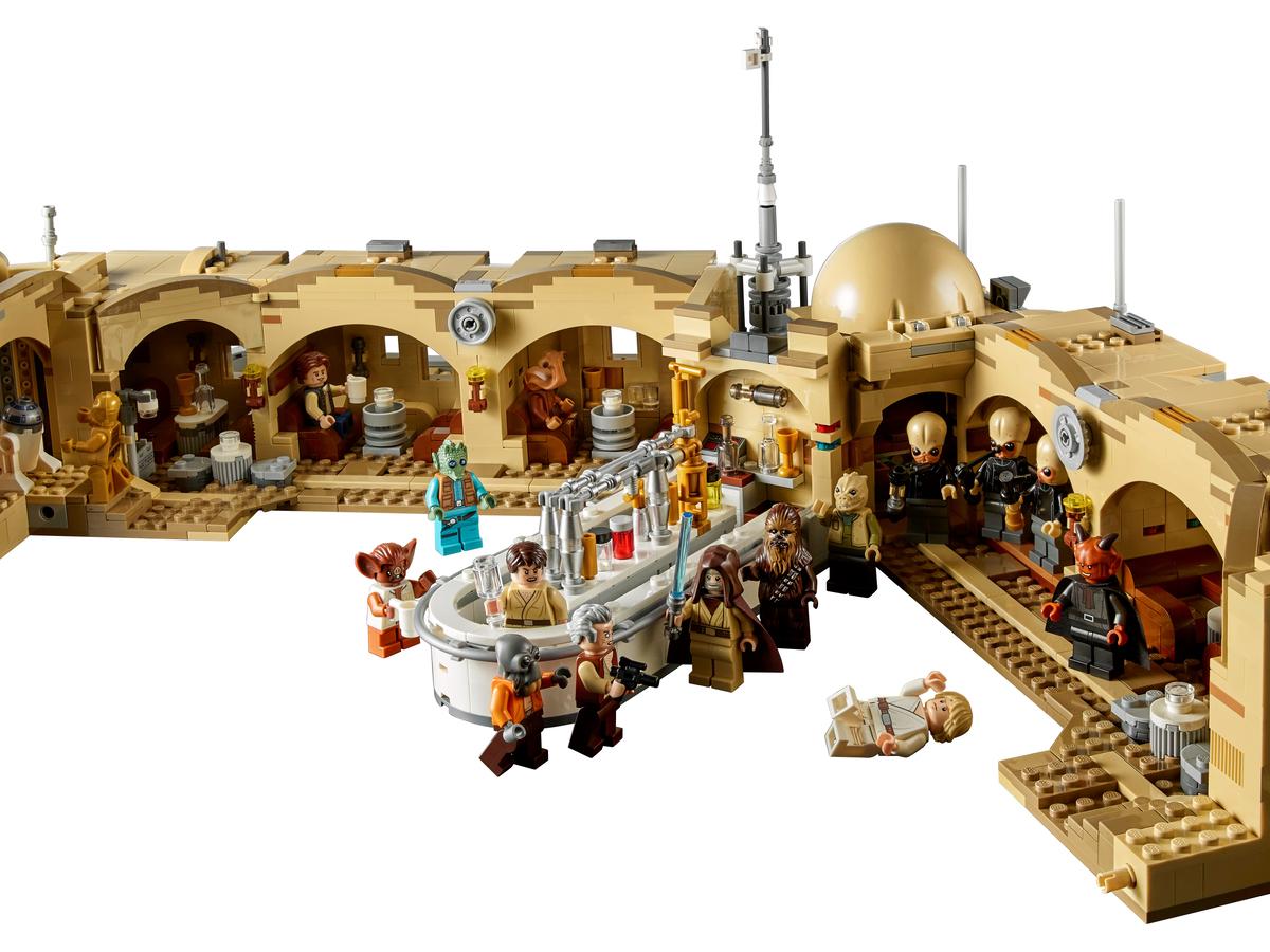 LEGO 75290 Star Wars Mos Eisley Cantina™ | 3187 PCS | Retired