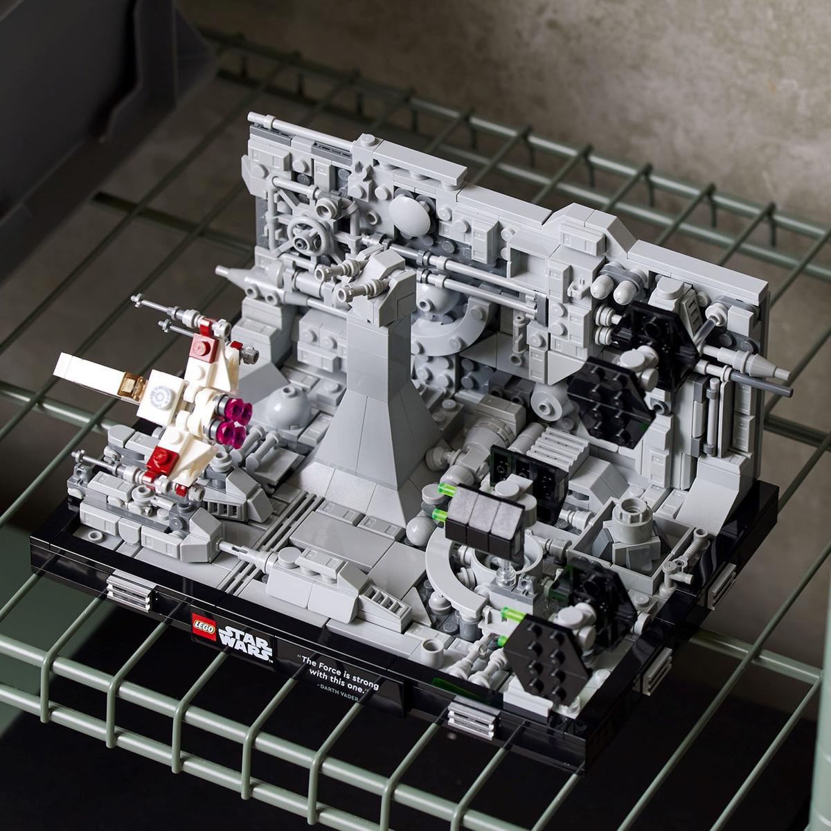 LEGO 75329 Star Wars Death Star™ Trench Run Diorama | 665 PCS | Retired
