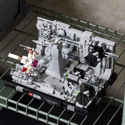 LEGO 75329 Star Wars Death Star™ Trench Run Diorama | 665 PCS | Retired