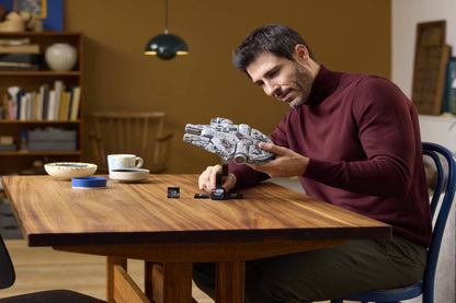 LEGO 75375 Star Wars Millennium Falcon™ | 921 PCS