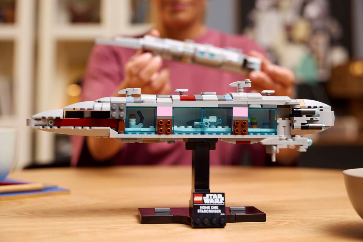 LEGO 75405 Star Wars Home One Starcruiser | 559 PCS | Retired