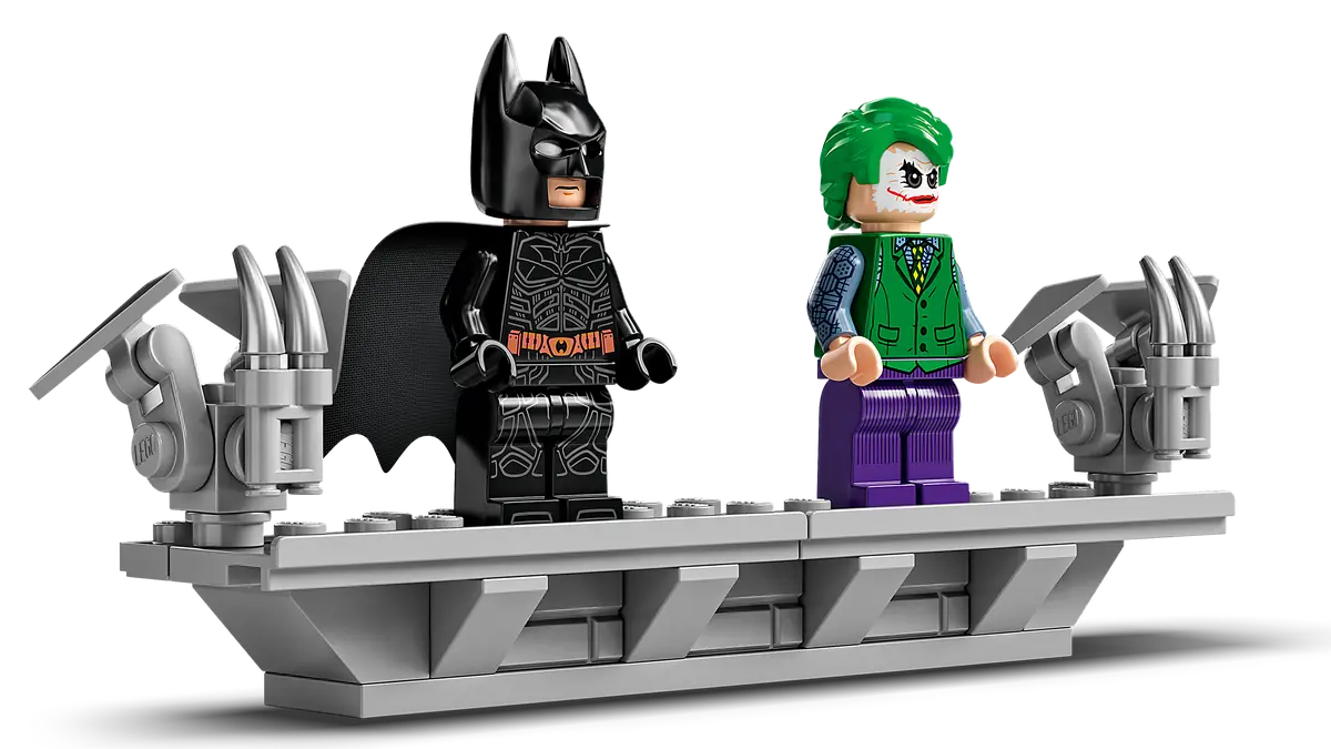 Lego 76240 DC Comics Batmobile Tumbler | 2049 PCS | Retired