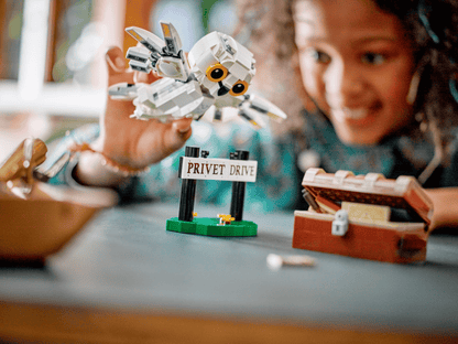 LEGO 76425 Harry Potter Hedwig™ at 4 Privet Drive | 337 PCS