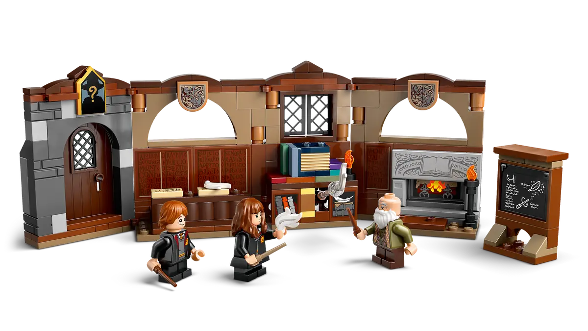 LEGO 76442 Hogwarts™ Castle: Charms Class | 204 PCS