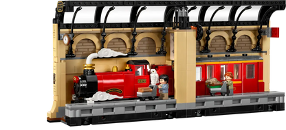 LEGO 76450 Harry Potter Book Nook: Hogwarts™ Express | 832 PCS