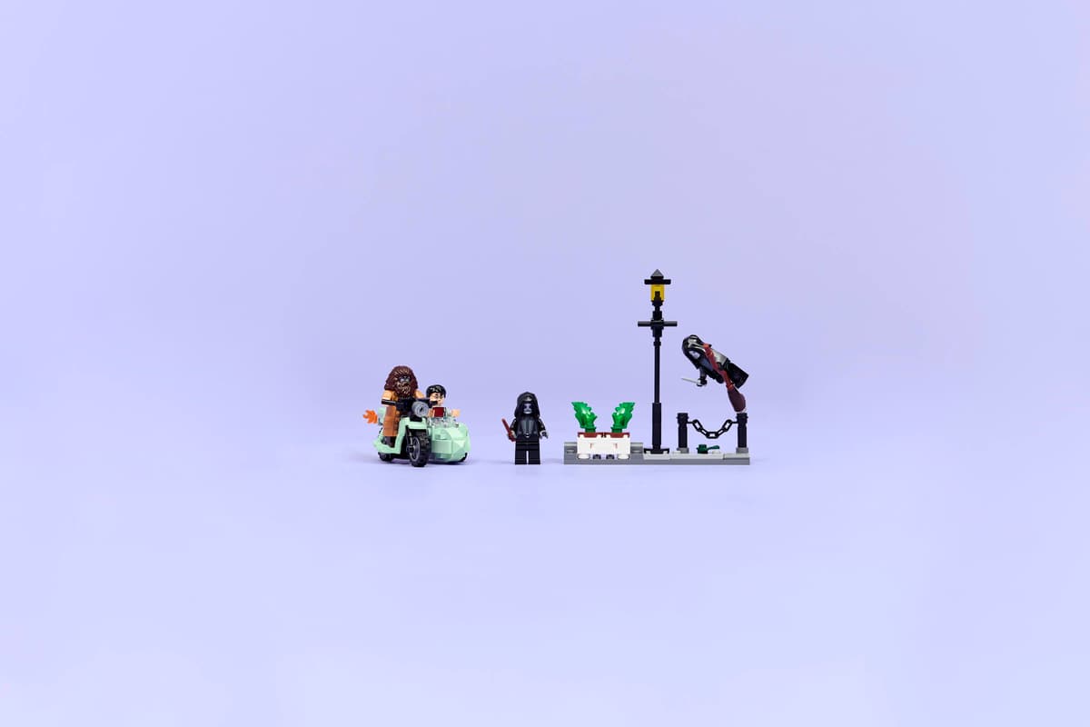 LEGO 76459 Harry Potter Hagrid™ & Harry's Privet Drive Escape | 124 PCS
