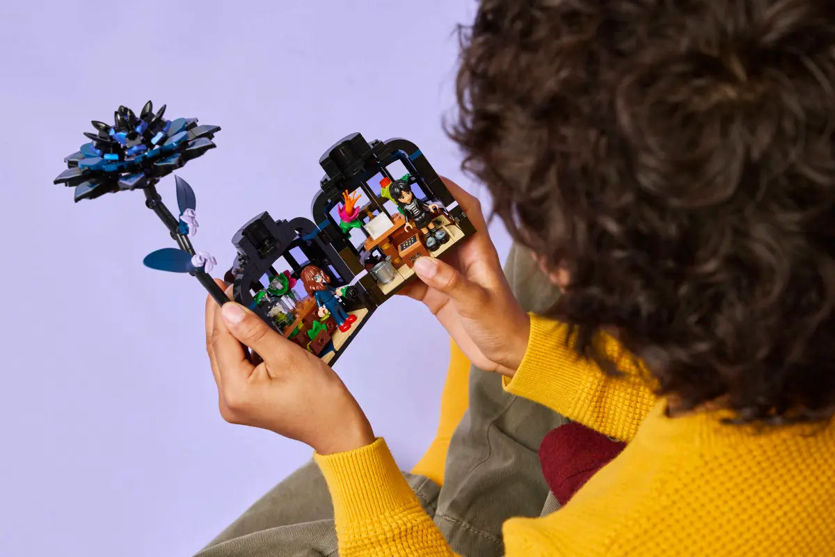 LEGO 76784 Wednesday Black Dahlia Flower | 358 PCS