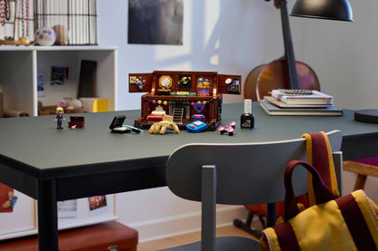 LEGO 76785 Wednesday Thing's Apartment | 828 PCS