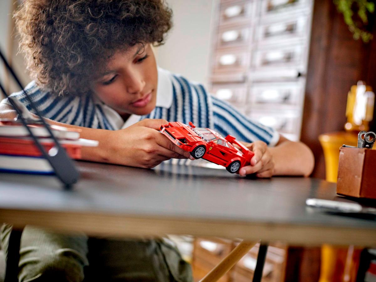 LEGO 76934 Speed Champions Ferrari F40 Supercar | 318 PCS