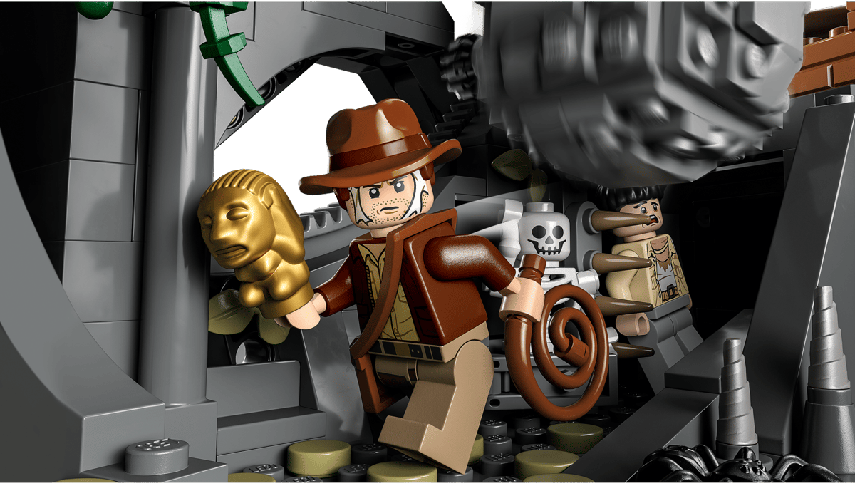 LEGO 77015 Indiana Jones Temple of the Golden Idol | 1545 PCS | Retired