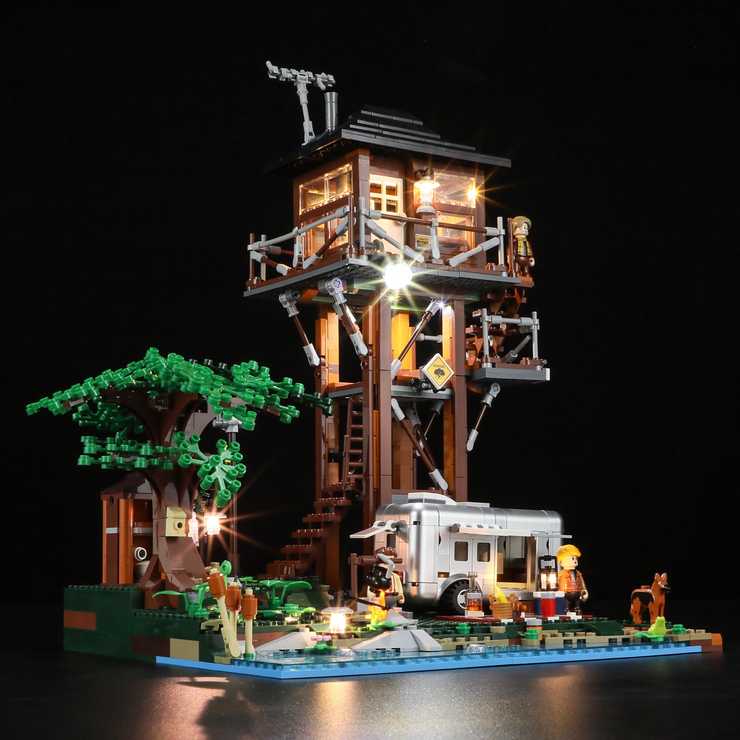 Lumibricks F9022 V2.0  Lookout Campground Building Toy Set | 1429 PCS